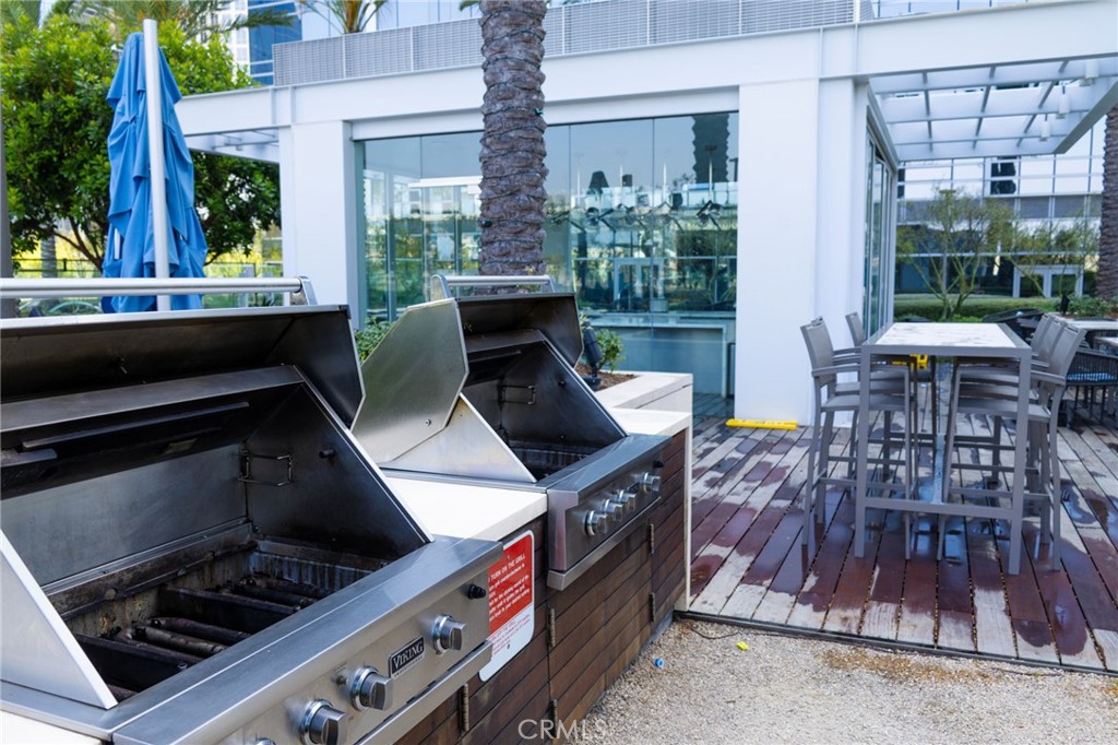 877 Francisco Street 1105