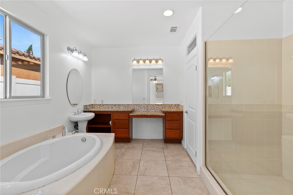 1254 Heritage Drive