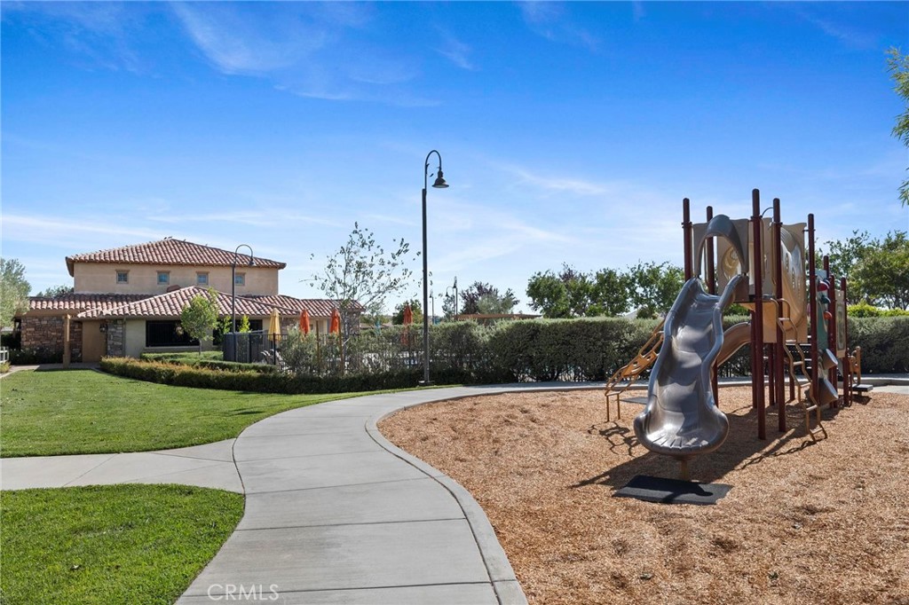 1254 Heritage Drive