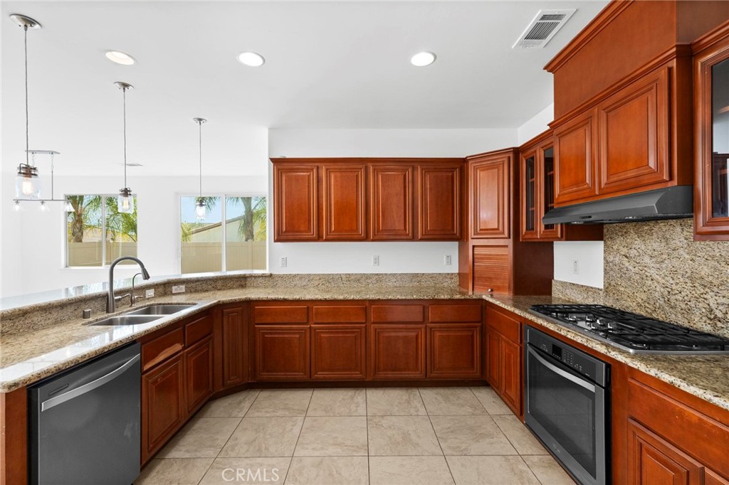 1254 Heritage Drive
