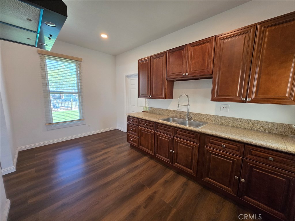 231 W Maitland Street 1