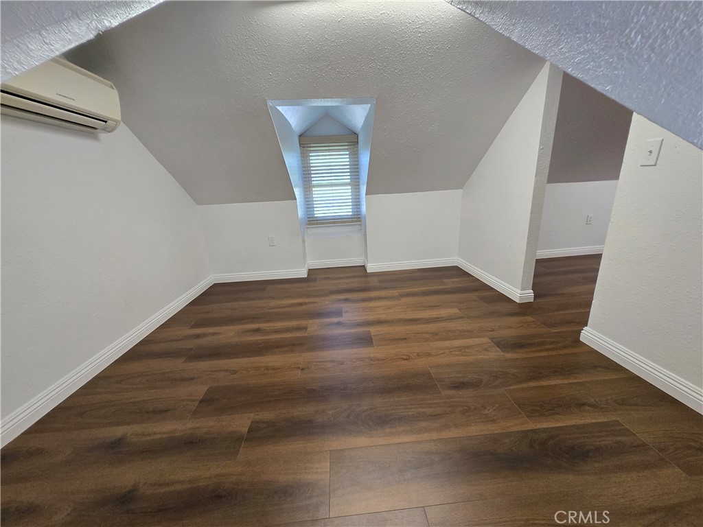 231 W Maitland Street 1