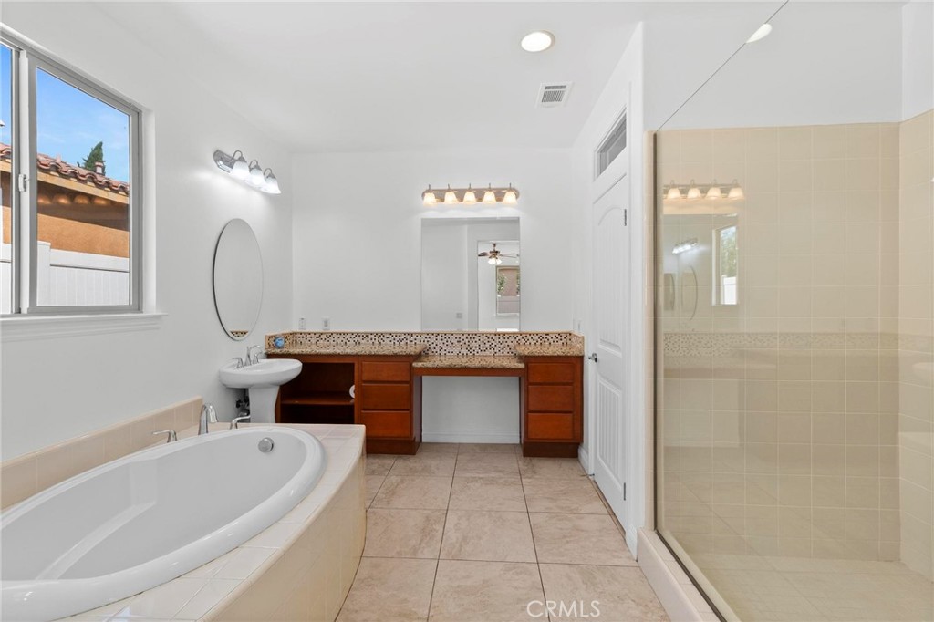 1254 Heritage Drive