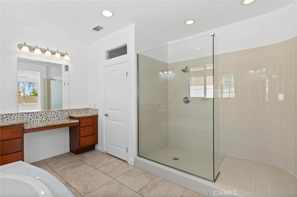 1254 Heritage Drive