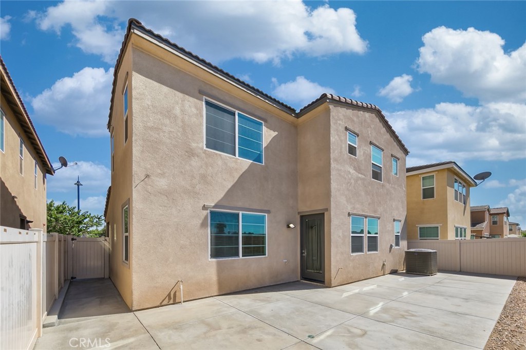 11516 Solaire Way