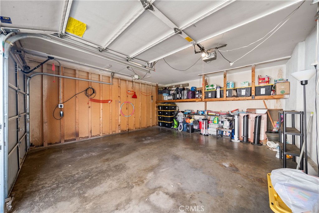 838 838 Windwood