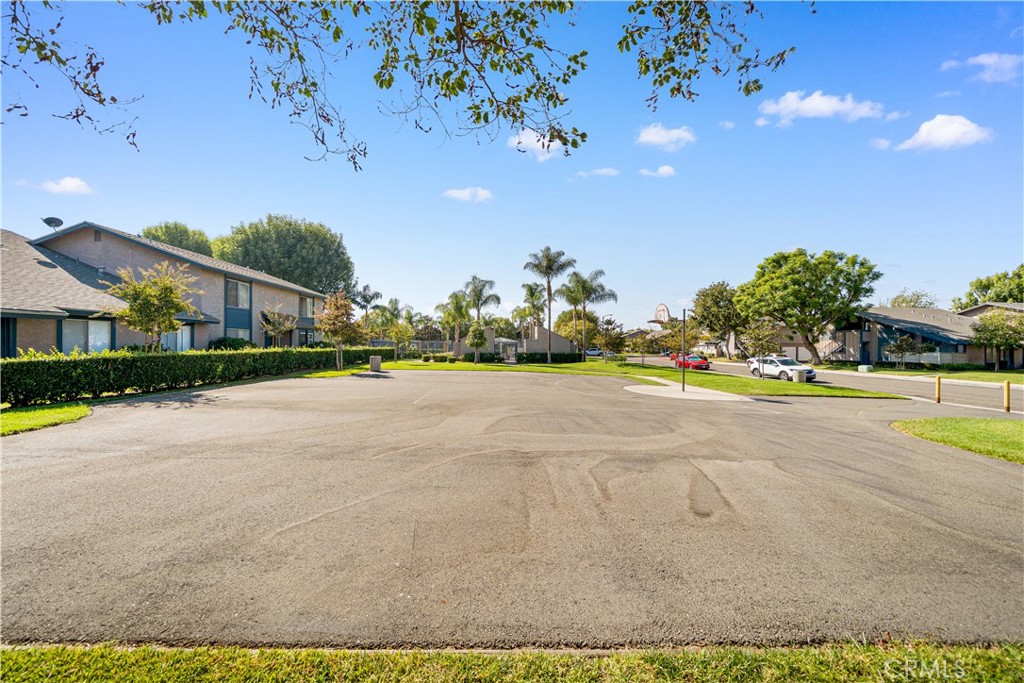 838 838 Windwood