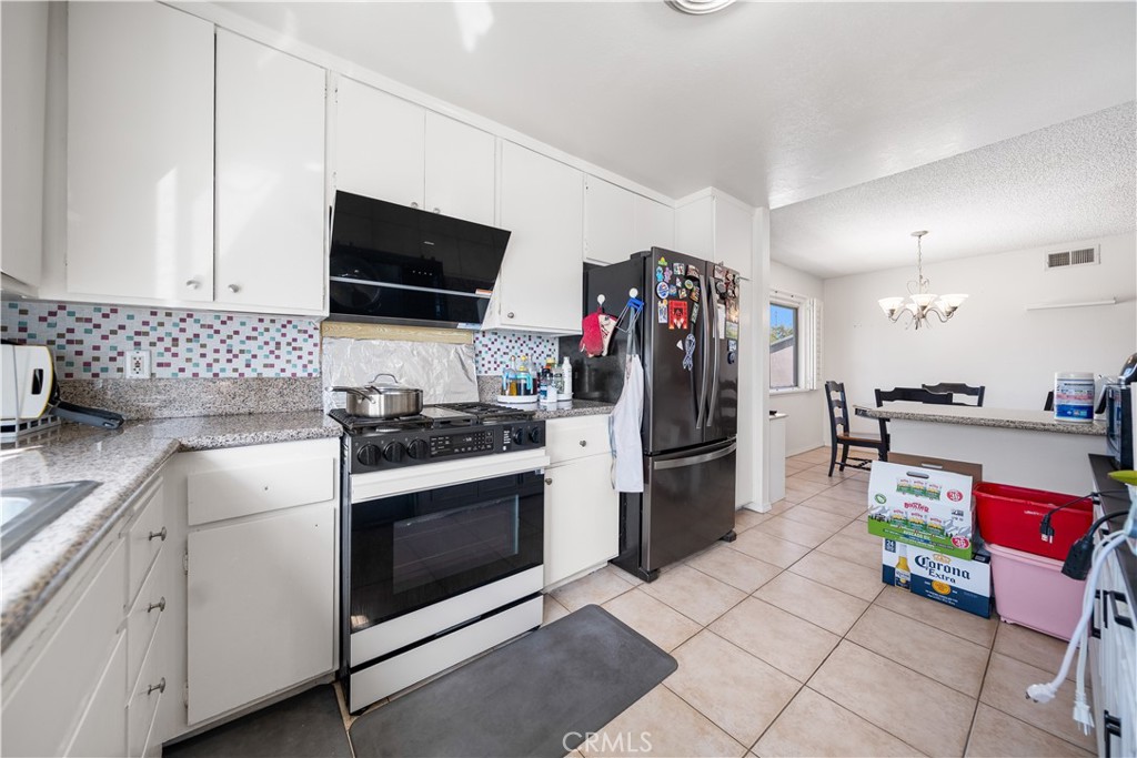 838 838 Windwood