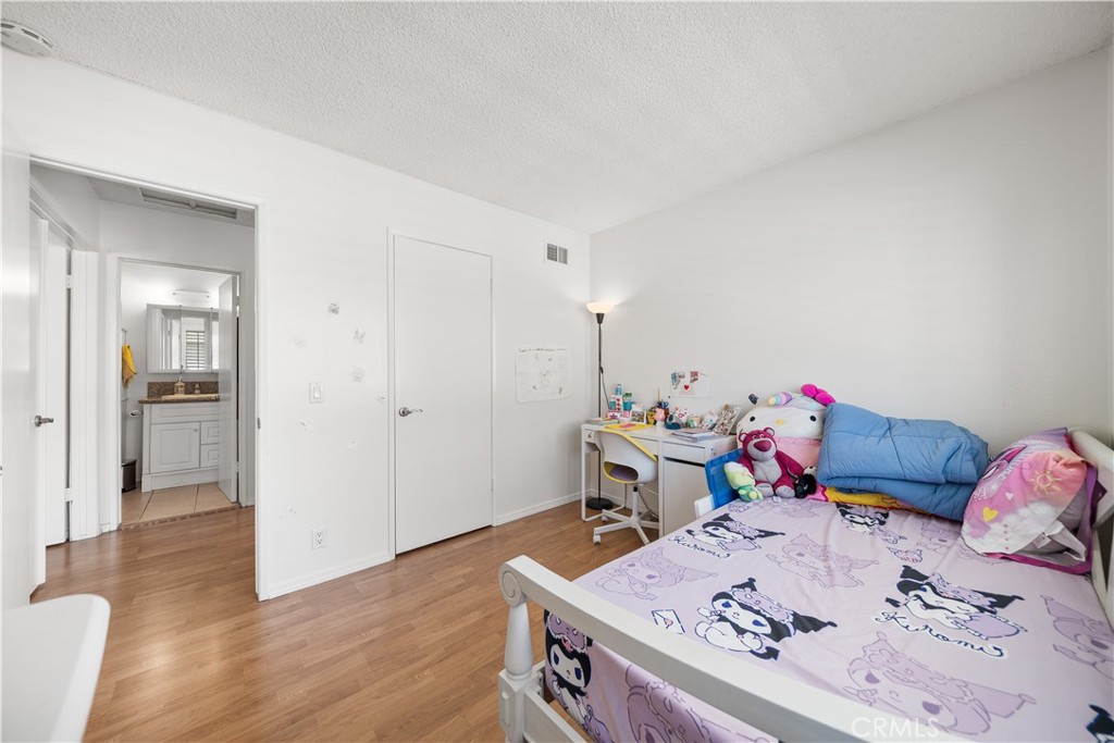 838 838 Windwood