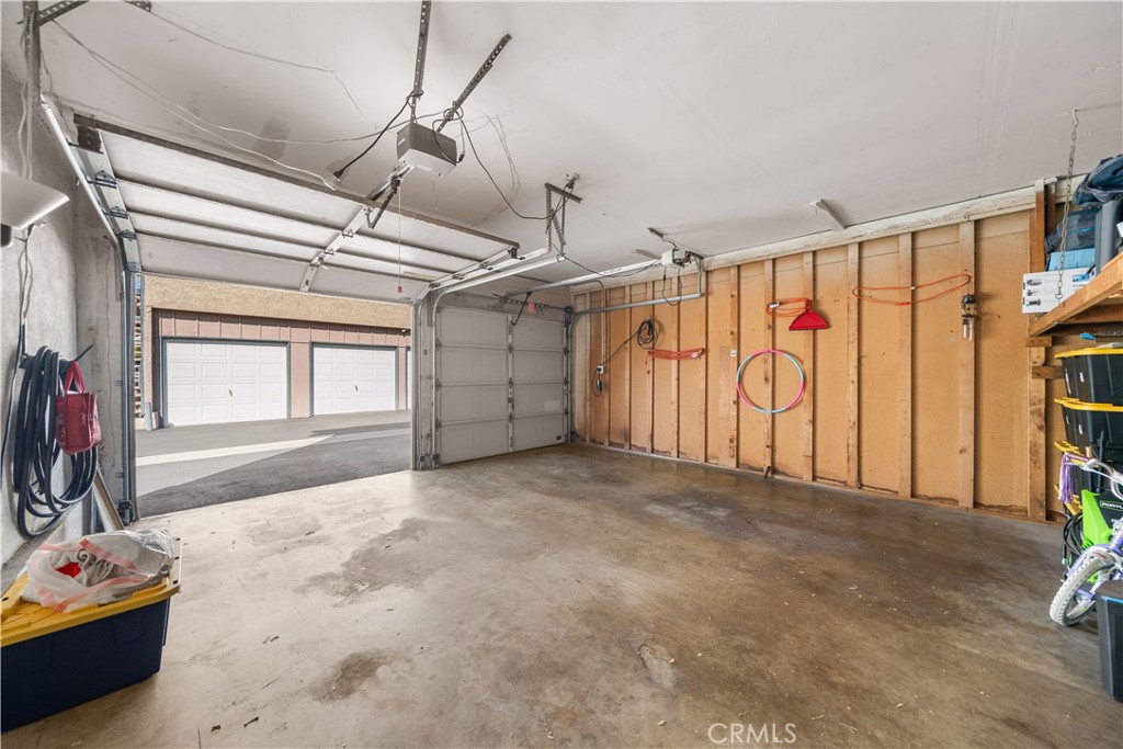 838 838 Windwood
