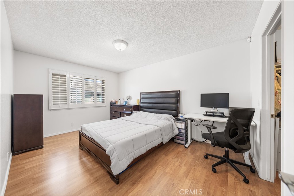 838 838 Windwood