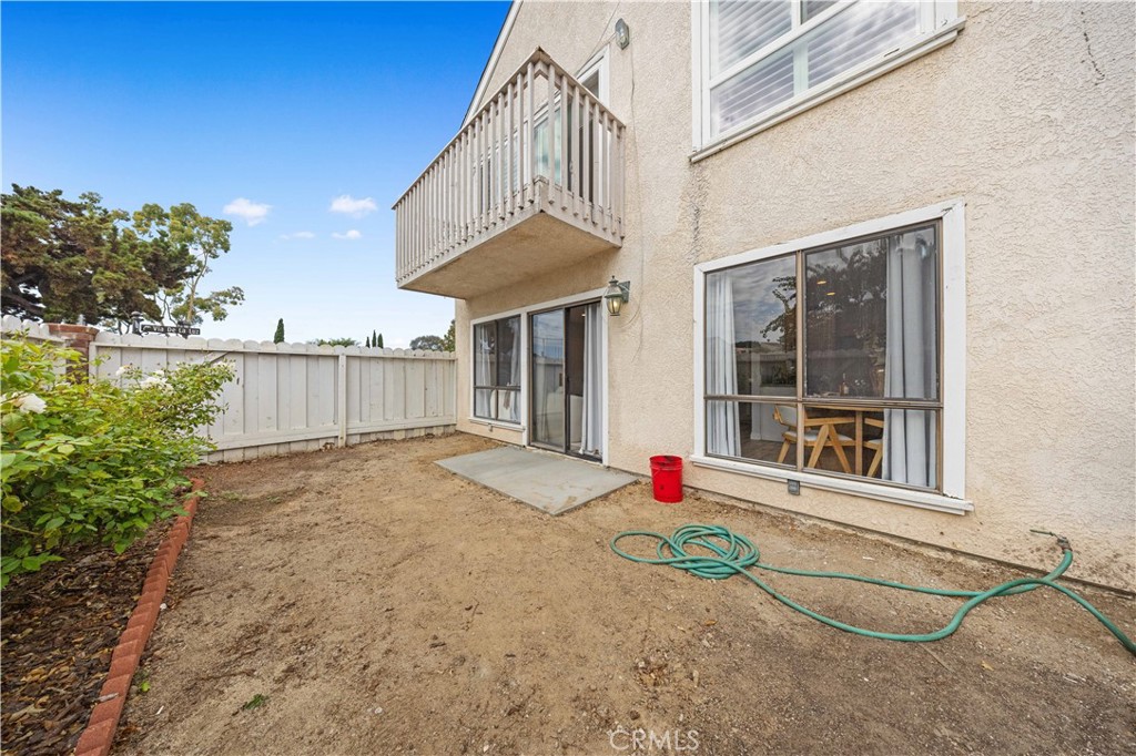 24092 Paseo Corona