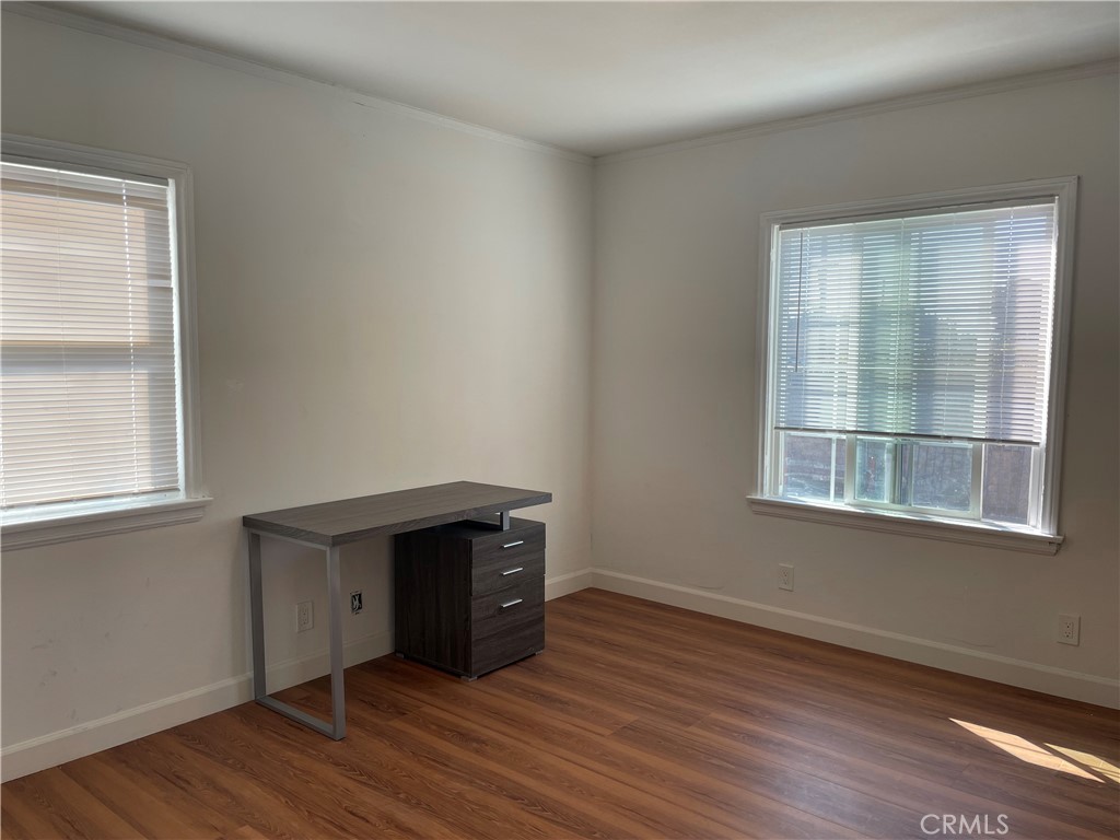11303 11305 SE Lower Azusa Street