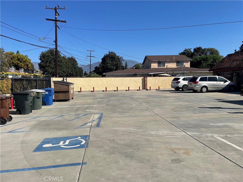 11303 11305 SE Lower Azusa Street