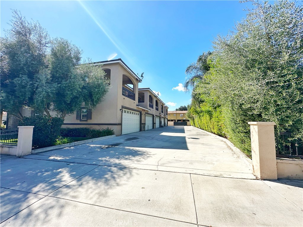 228 N Orange