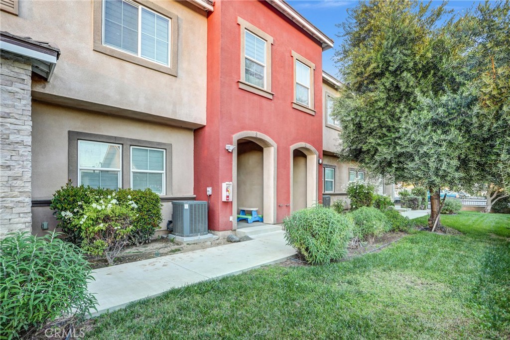 228 N Orange