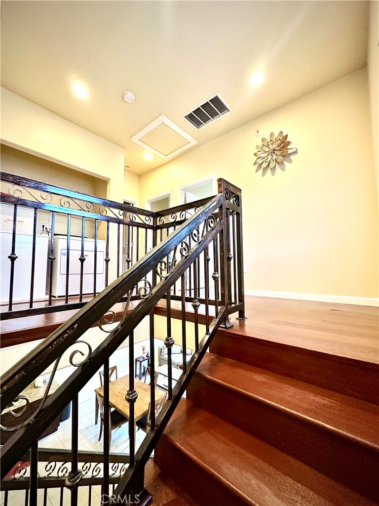 228 N Orange