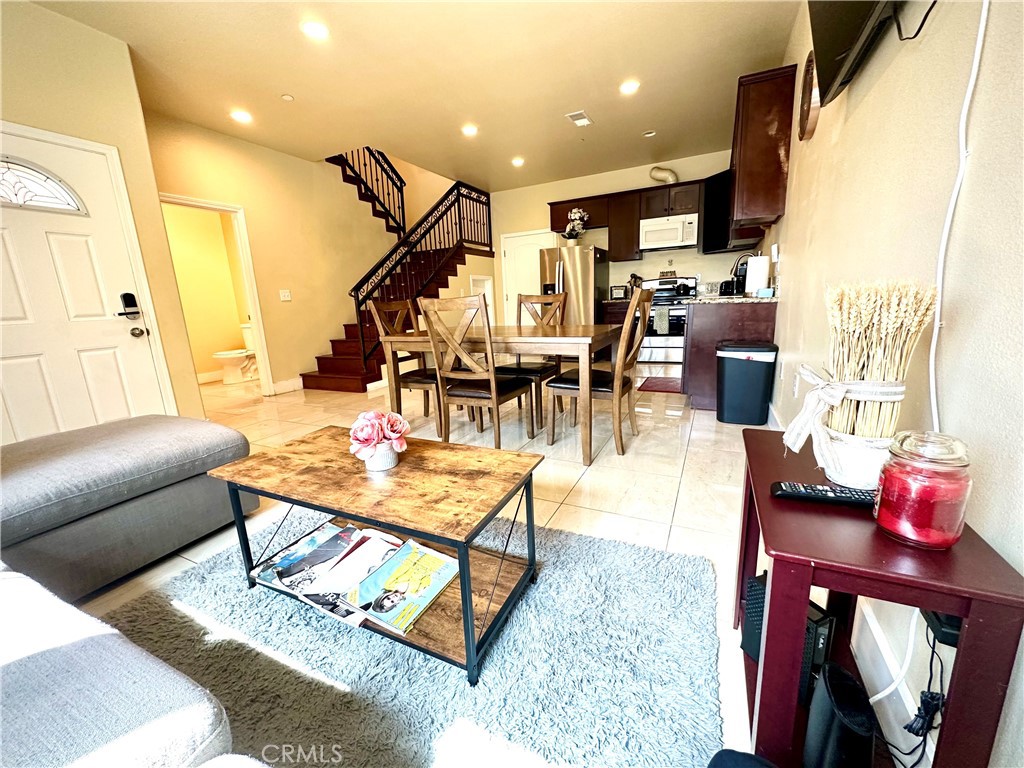 228 N Orange