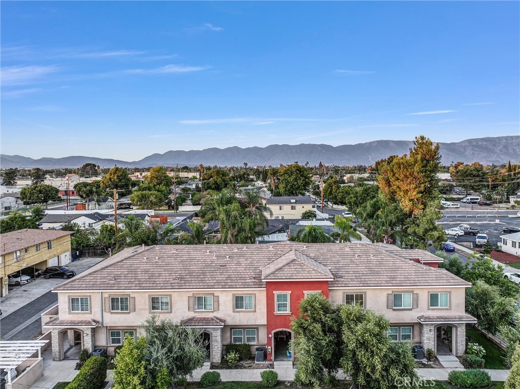228 N Orange
