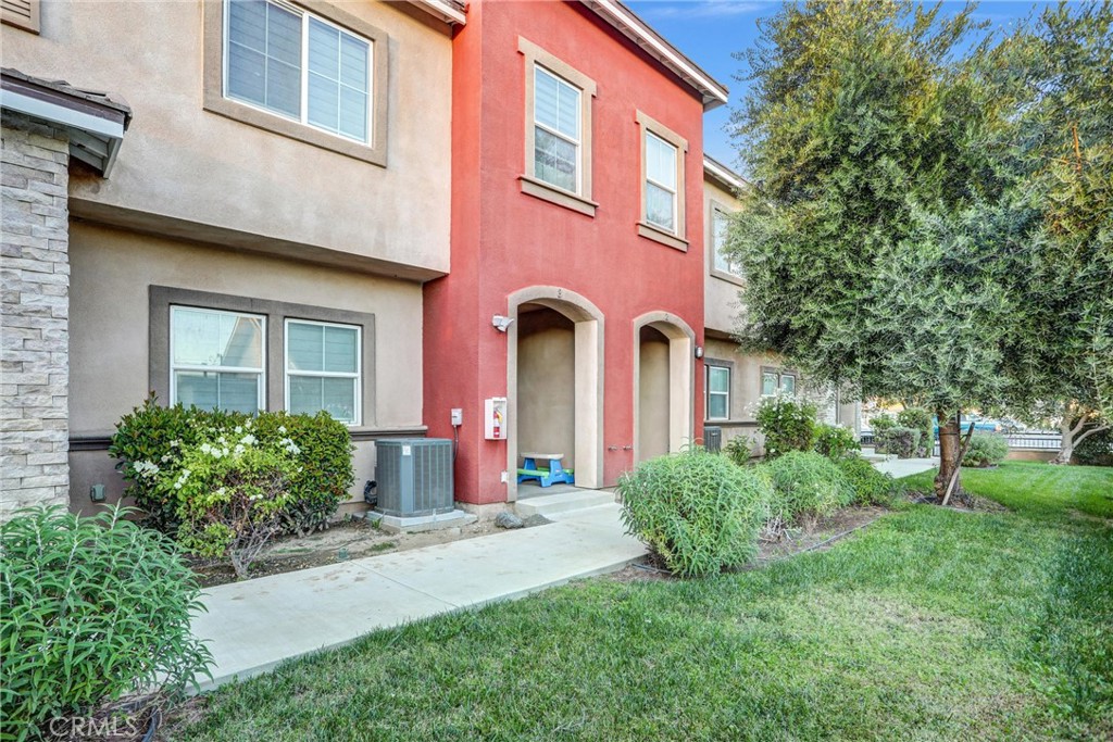 228 N Orange