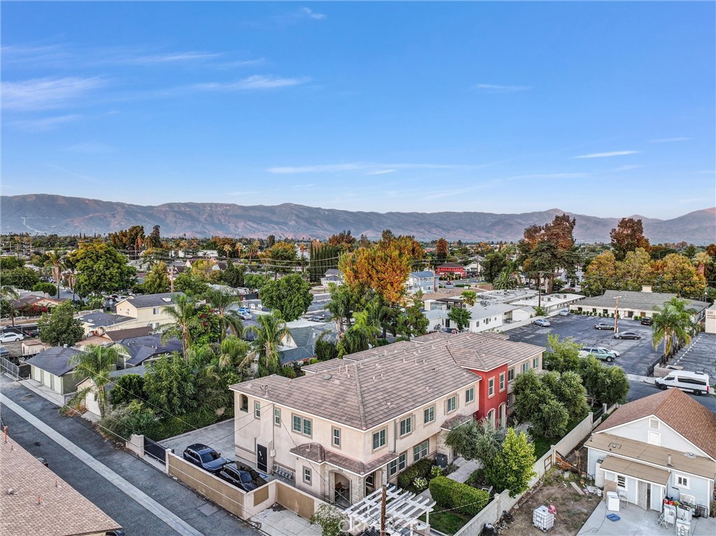 228 N Orange