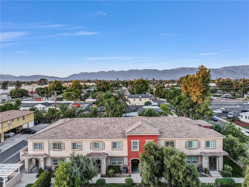 228 N Orange