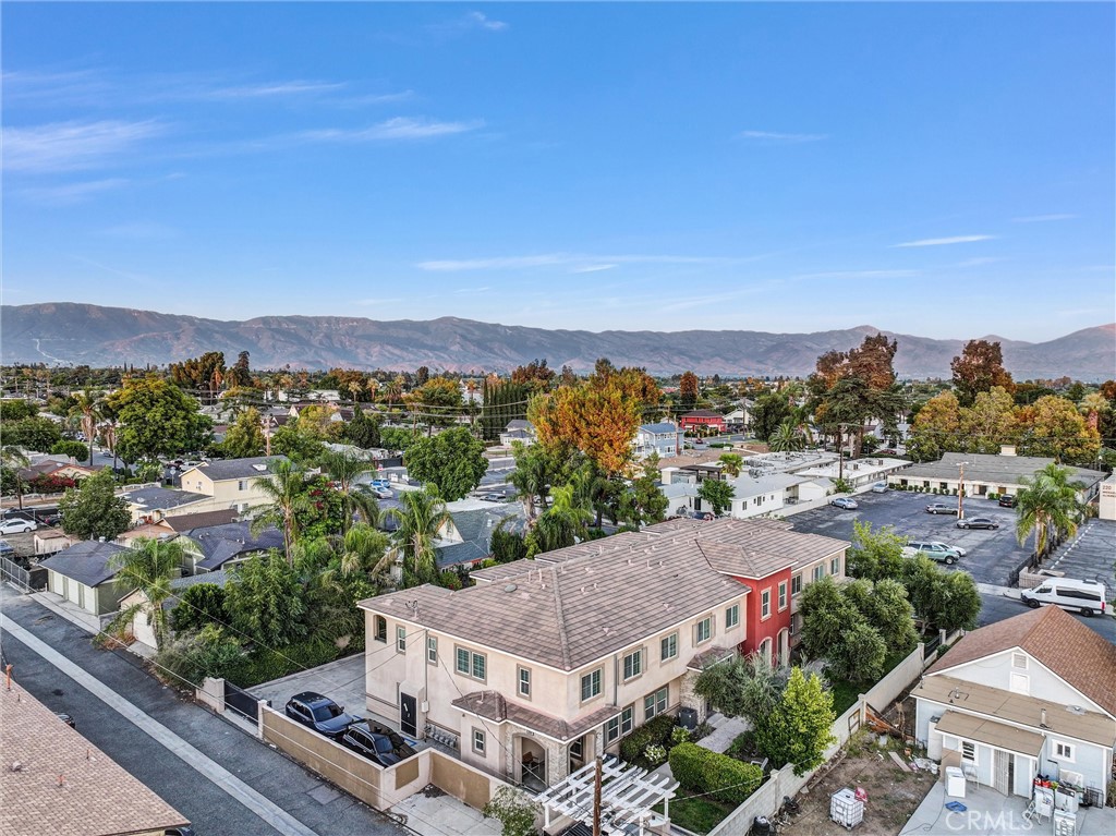 228 N Orange