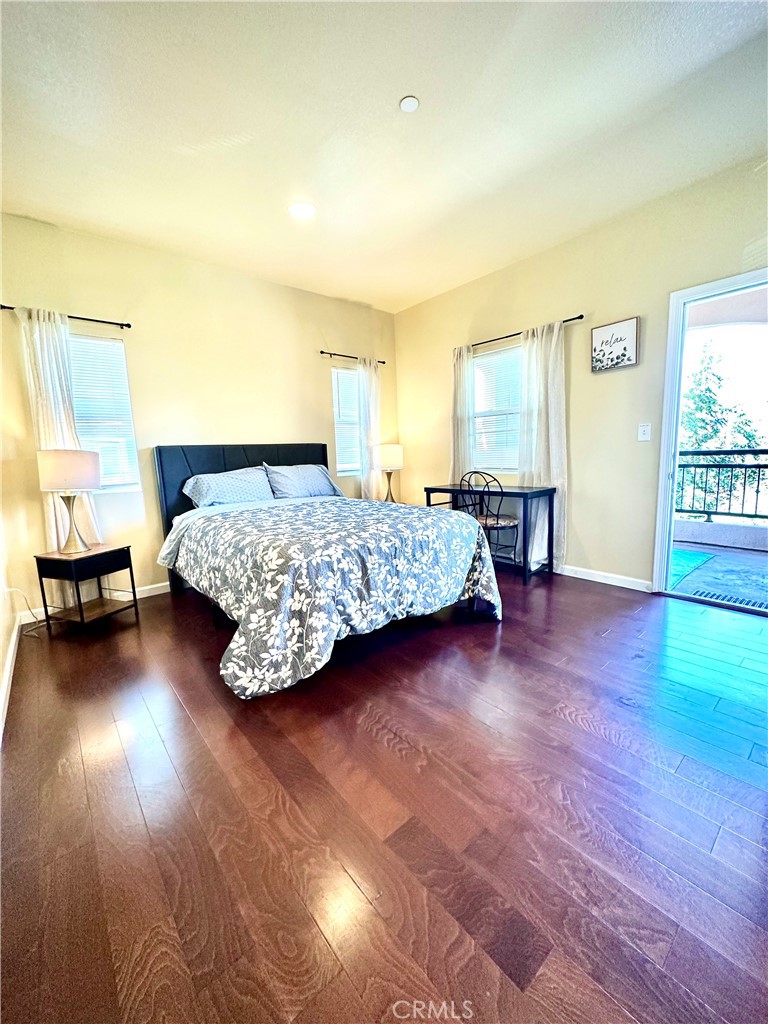 228 N Orange