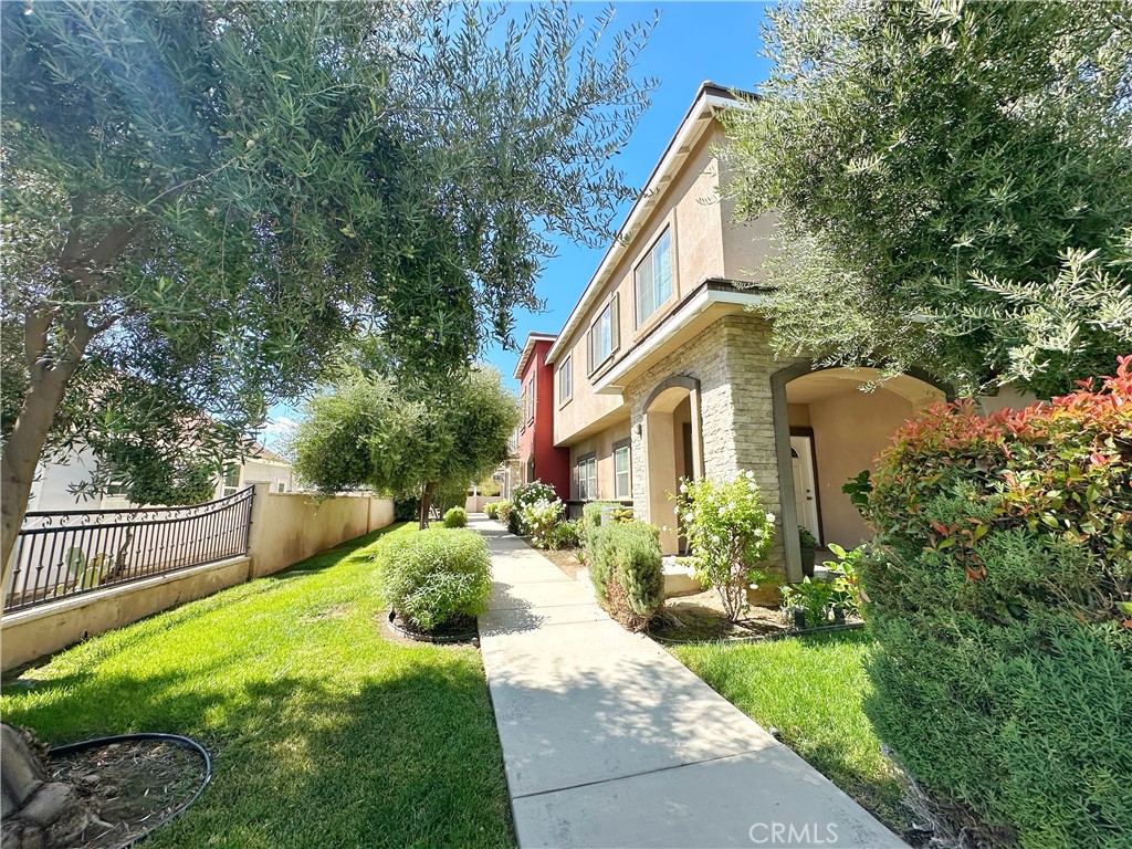 228 N Orange