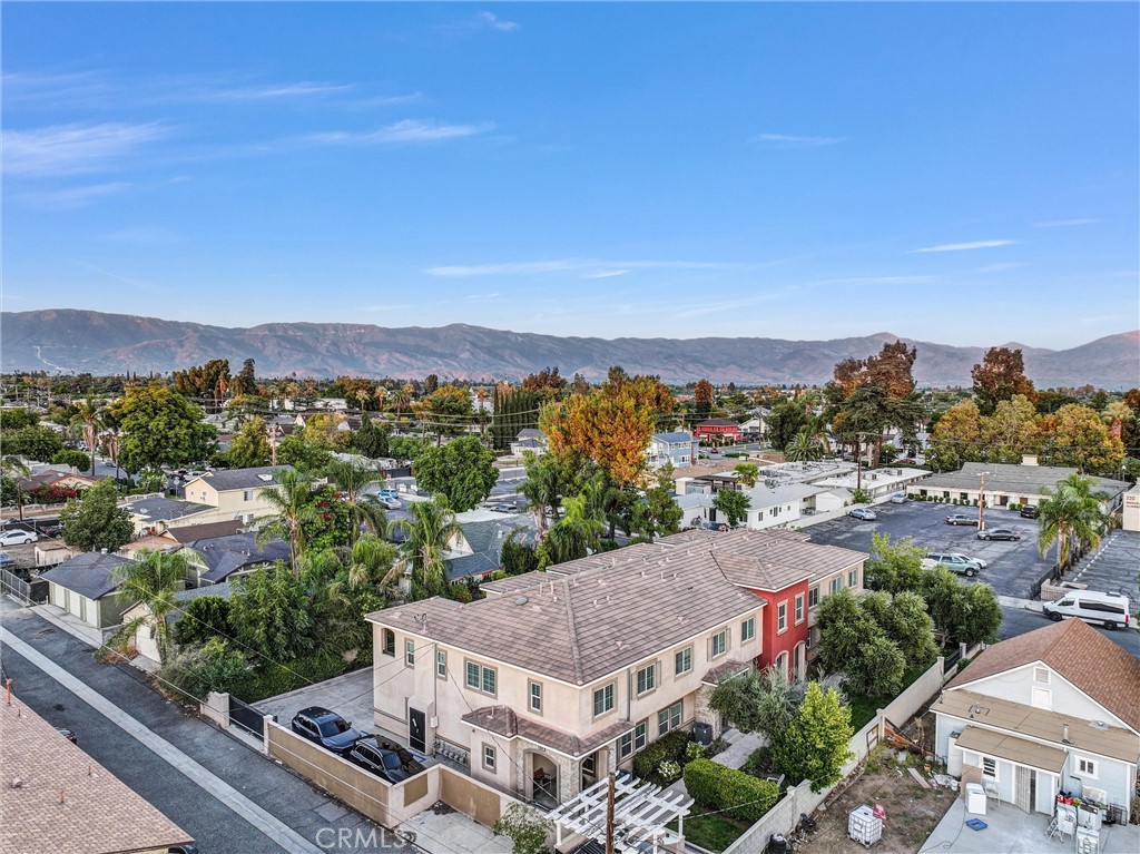 228 N Orange