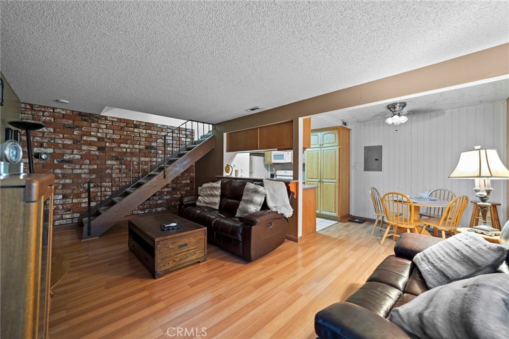 1172 W Calle De Las Estrellas 3