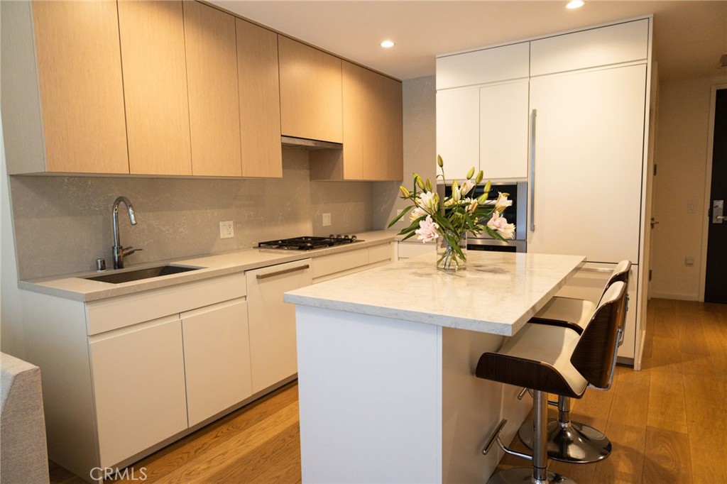 877 Francisco Street 1105