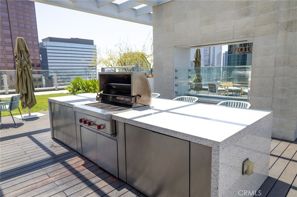 877 Francisco Street 1105