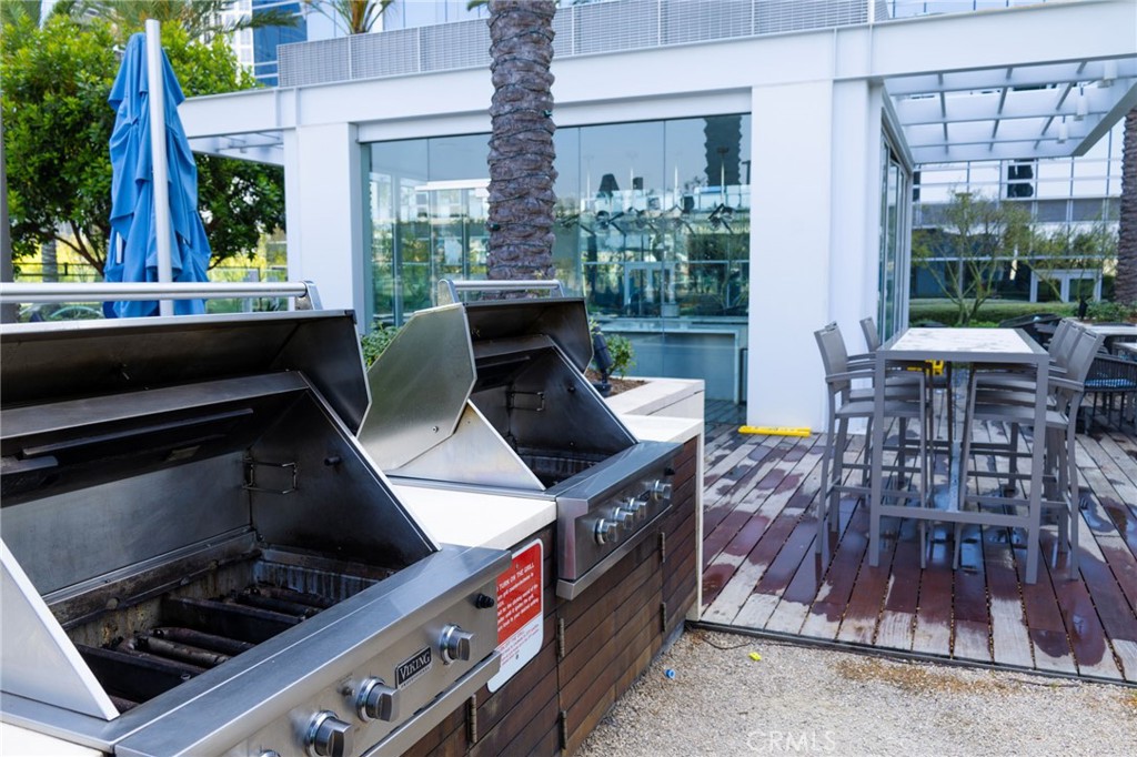 877 Francisco Street 1105