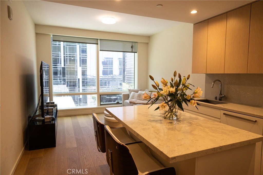 877 Francisco Street 1105