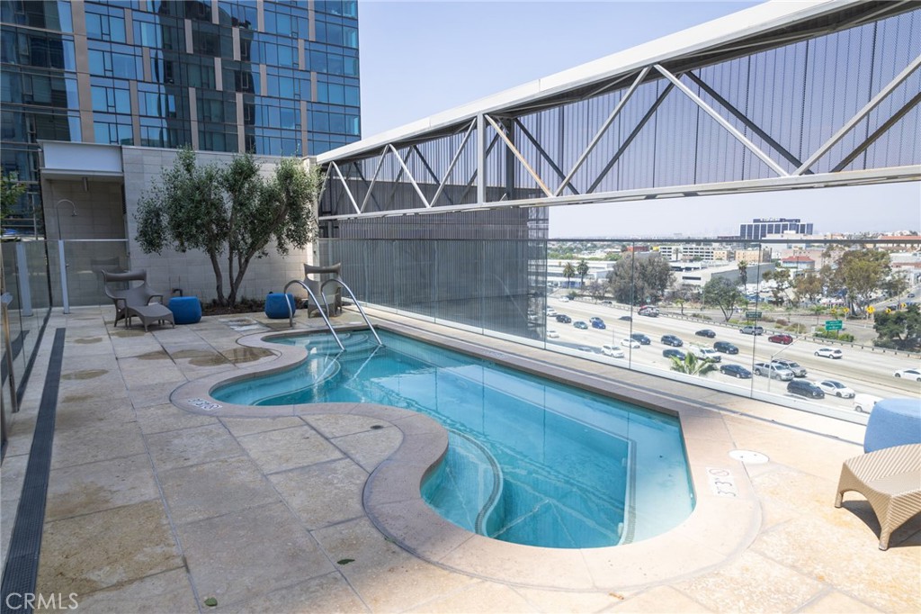 877 Francisco Street 1105