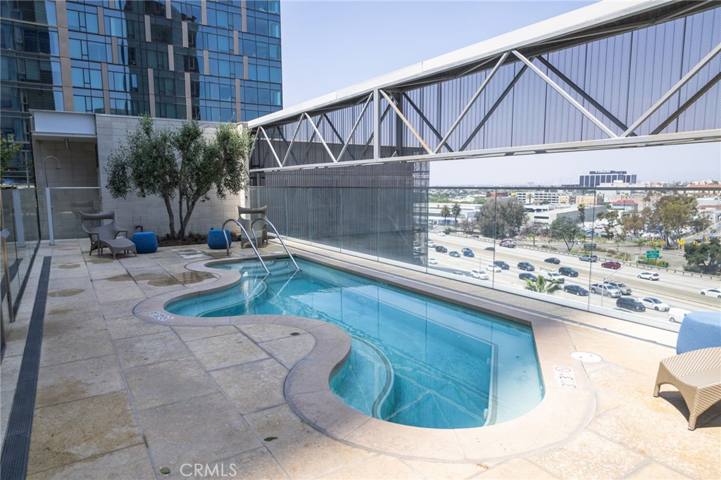 877 Francisco Street 1105