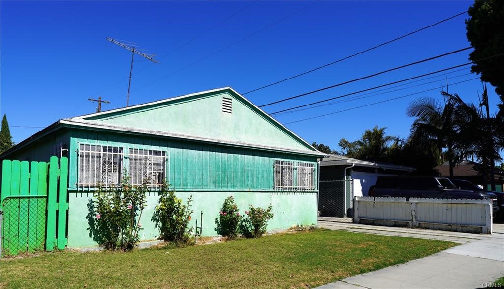 1815 E Hungerford