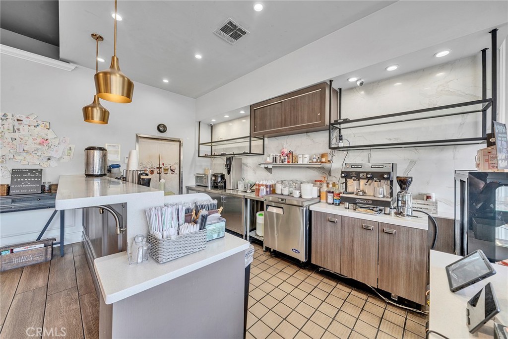 992 E Alosta Avenue B