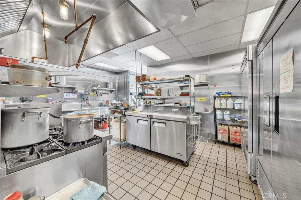 992 E Alosta Avenue B