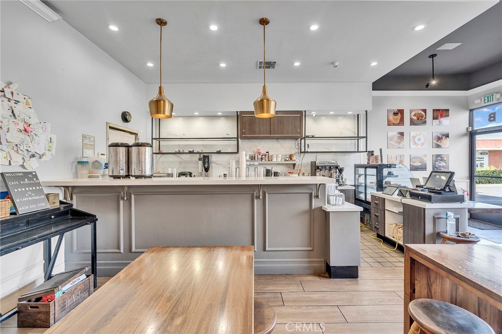 992 E Alosta Avenue B