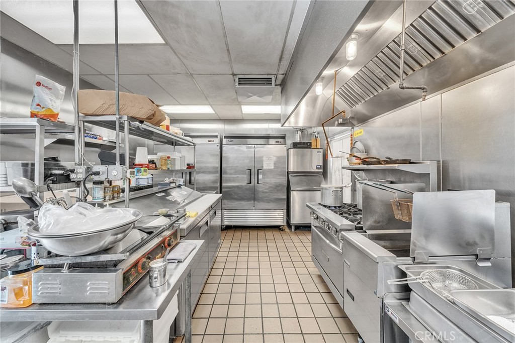 992 E Alosta Avenue B