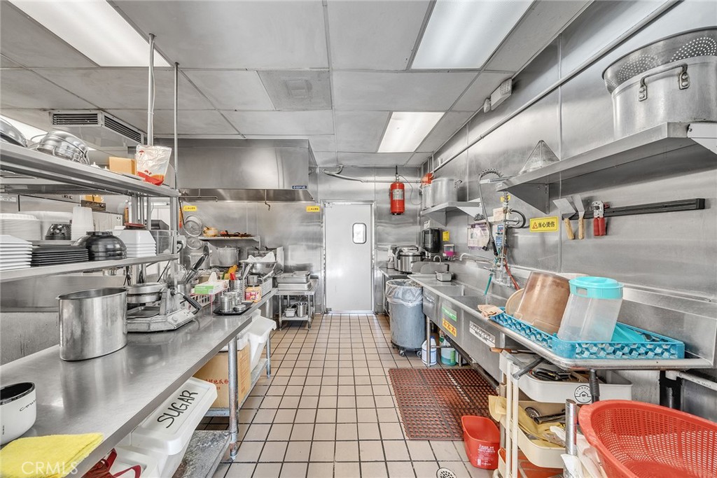 992 E Alosta Avenue B