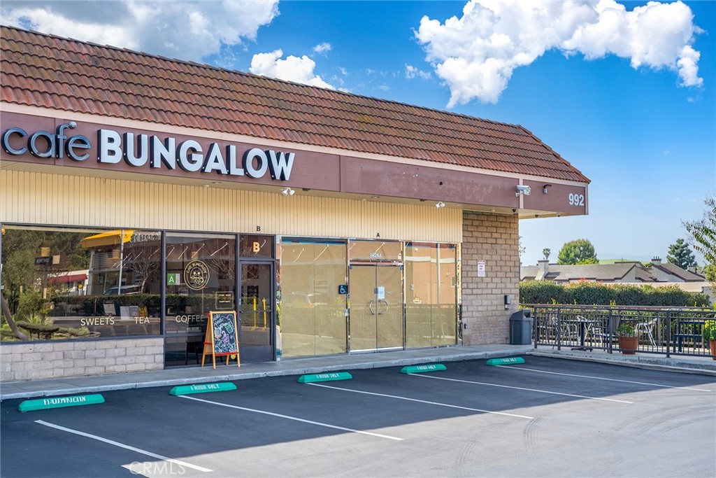 992 E Alosta Avenue B