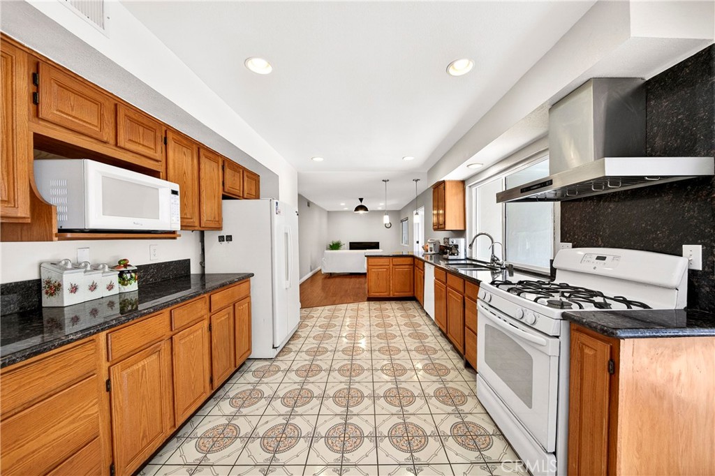 23836 Minnequa Drive