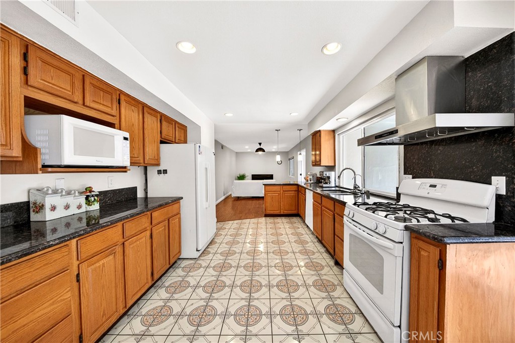 23836 Minnequa Drive