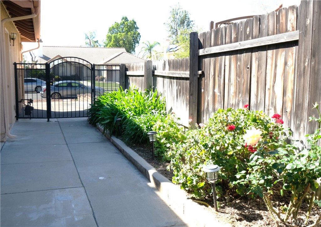 10830 SE Yolo Street