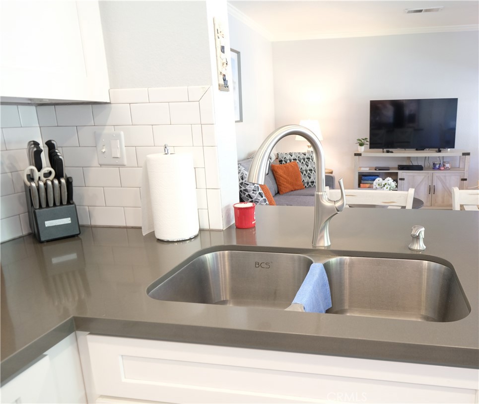 10830 SE Yolo Street