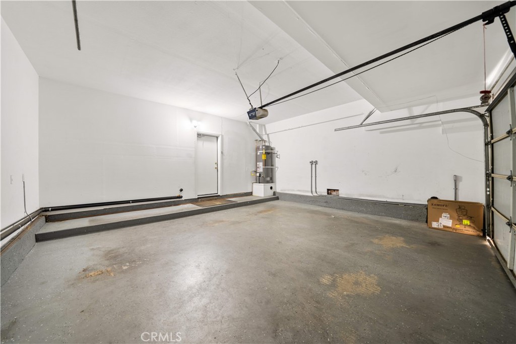 688 N Rimsdale Avenue 13