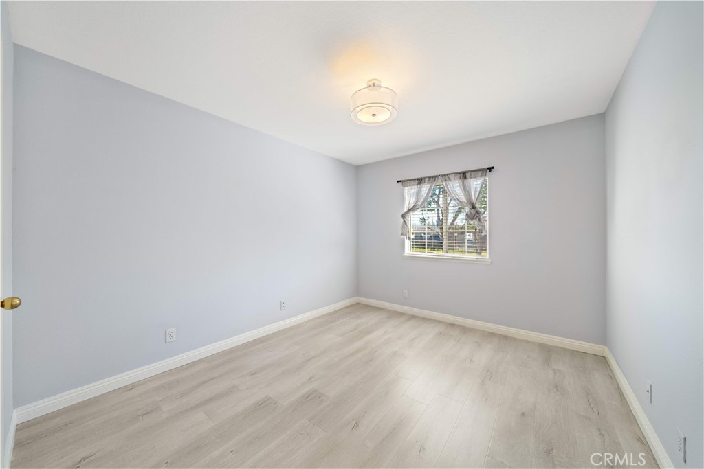 688 N Rimsdale Avenue 13